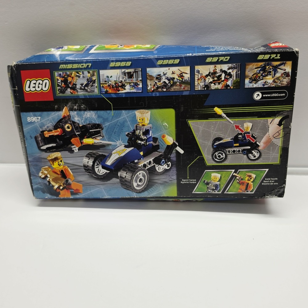 Lego 8967 Agents 2.0 Gold's Tooth Getaway Retired NEW Damaged Box - Picture 3 of 10